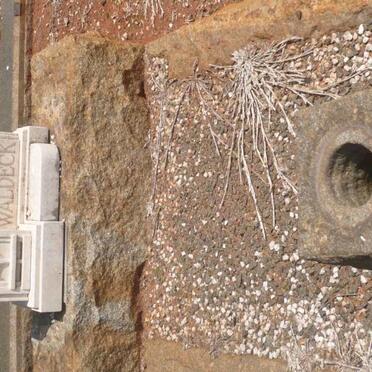 WALDECK Doreen 1902-1965 :: WALDECK Derrick 1932-1949