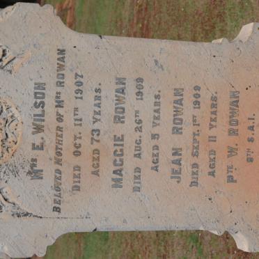 WILSON E. -1907 :: ROWAN W. -1916 :: ROWAN Jean -1909 :: ROWAN Maggie -1909