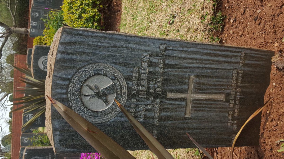 HEERDEN P., van -1943