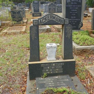 ACKERMANN Martinus Bernhardus 1909-1945 &amp; Johanna Sophia REYNECKE 1909-1952