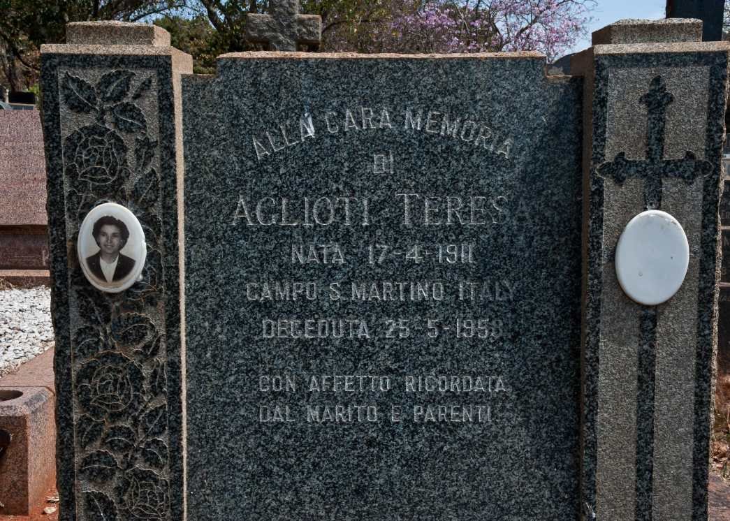 AGLIOTTI Teresa 1911-1958 :: AGLIOTTI Luigi 1940-1998