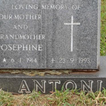 ANTONIE Josephine 1914-1993
