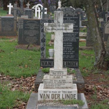 AUERSWALD Angela nee GUASTELLA  1913-1999 :: VAN DER LINDE Dorathea 1937-1948