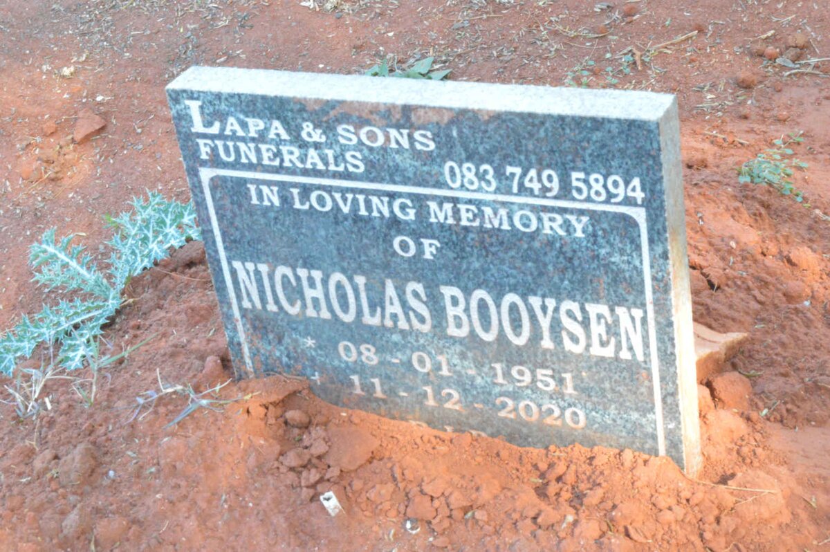 BOOYSEN Nicholas 1951-2020