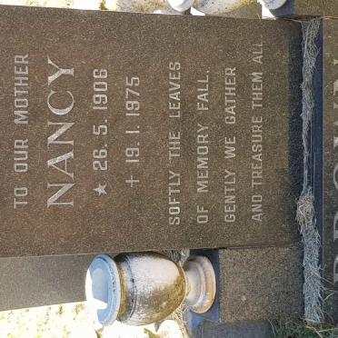 BROWN Nancy 1906-1975