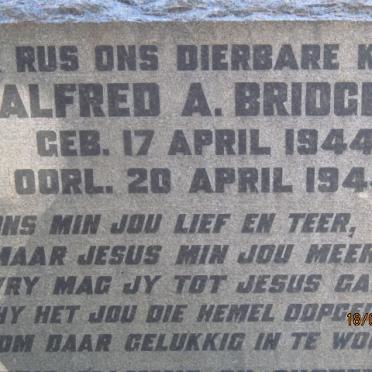 BRIDGES Alfred A. 1944-1944