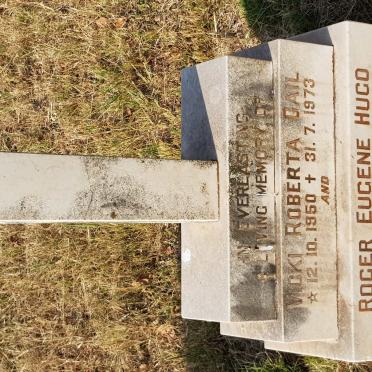 CASSIRER Vicki Roberta Gail 1950-1973 :: CASSIRER Roger Eugene Hugo 1950-1967