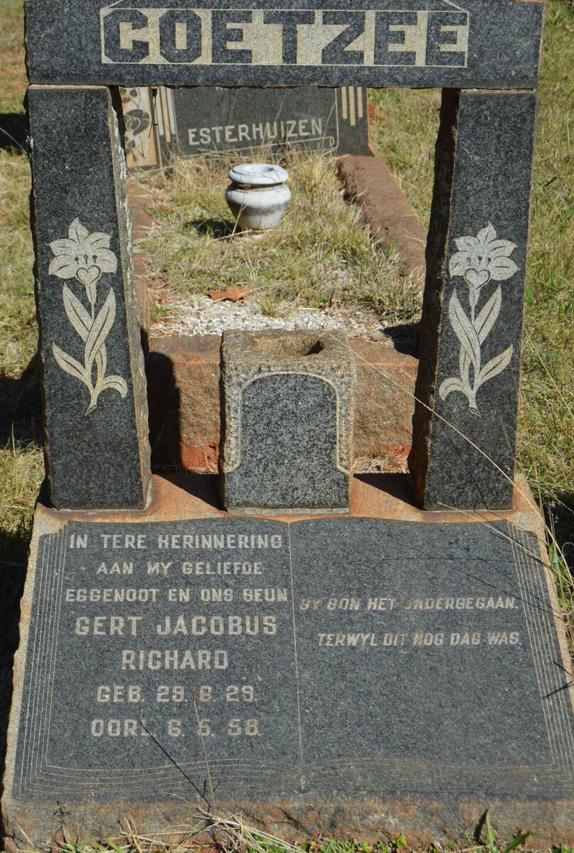 COETZEE Gert Jacobus Richard 1929-1958