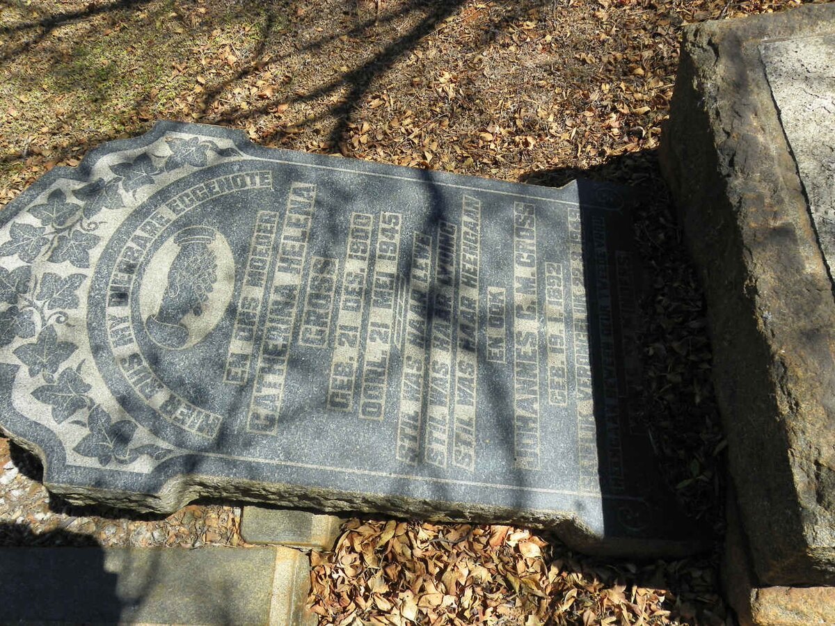 CROSS Johannes C.M. 1892-1949 &amp; Catharina Helena 1900-1945