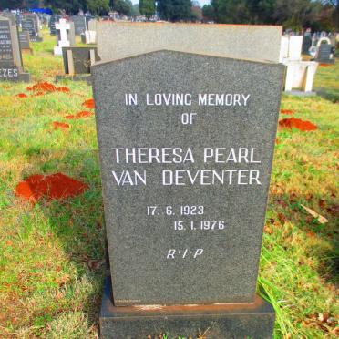 DEVENTER Theresa Pearl, van 1923-1976