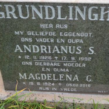 GRUNDLINGH Andrianus S. 1926-1992 &amp; Magdelena C. 1924-2016
