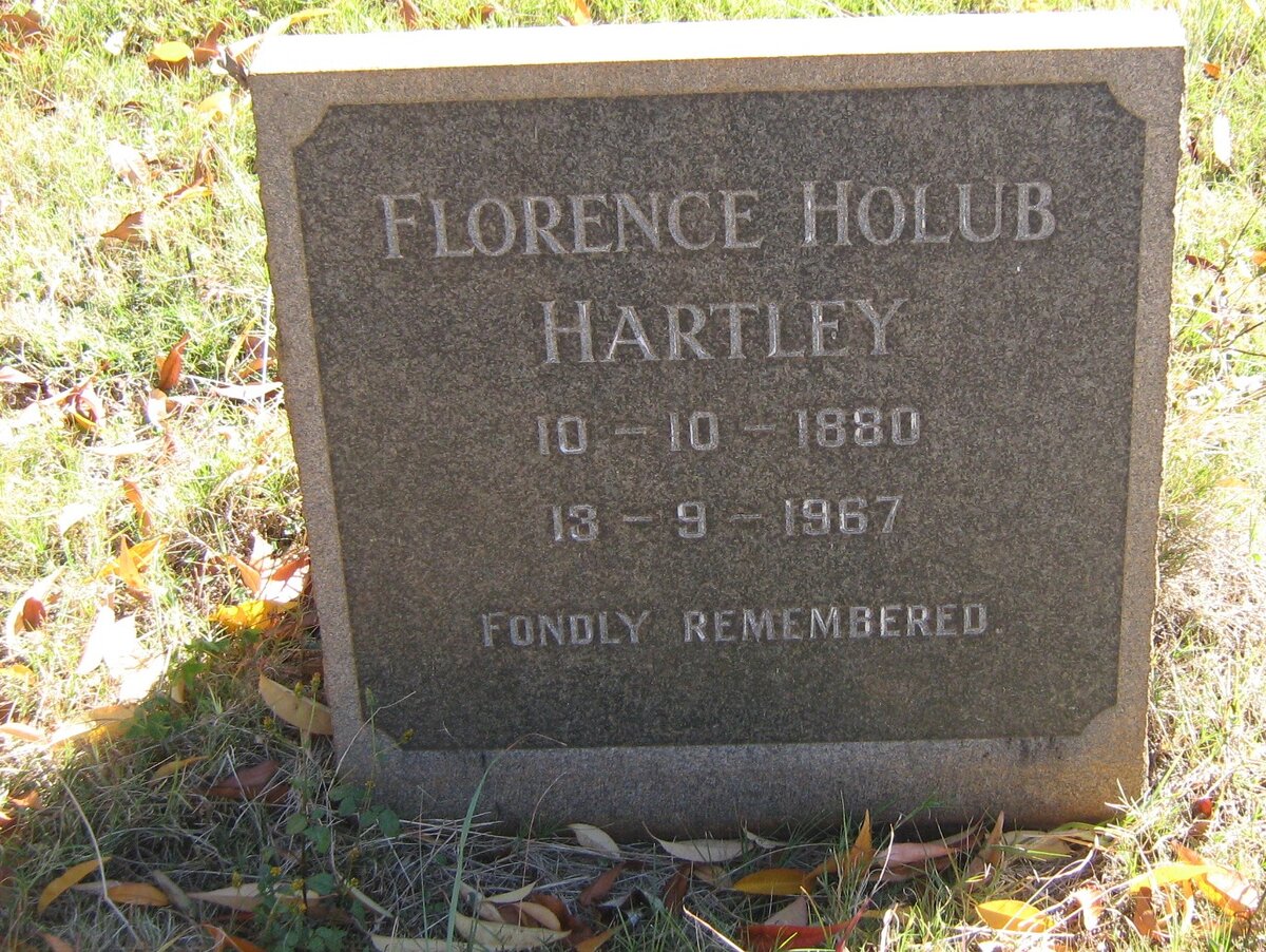HARTLEY Florence Holub 1880-1967