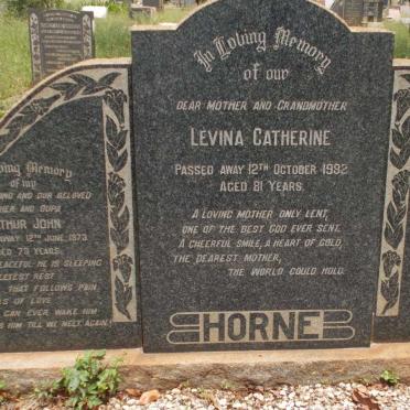 HORN Arthur John -1973 &amp; Levina Catherine -1982 :: HORN Richard Percy -1948