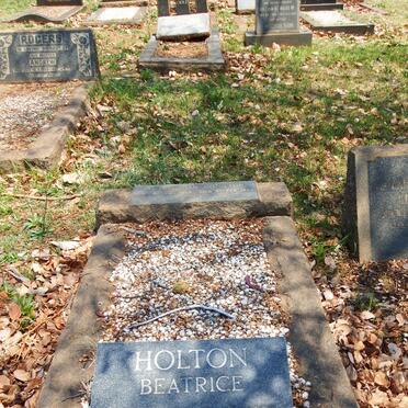 HOLTON Arthur James 1888-1953 &amp; Beatrice 1893-1983