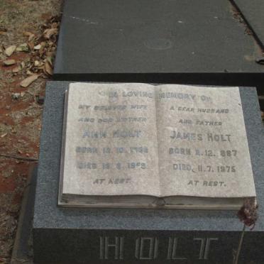 HOLT James 1887-1975 &amp; Ann 1890-1959
