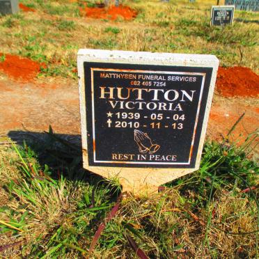 HUTTON Victoria 1939-2010