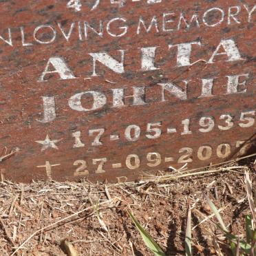 JOHNIE Anita 1935-2007