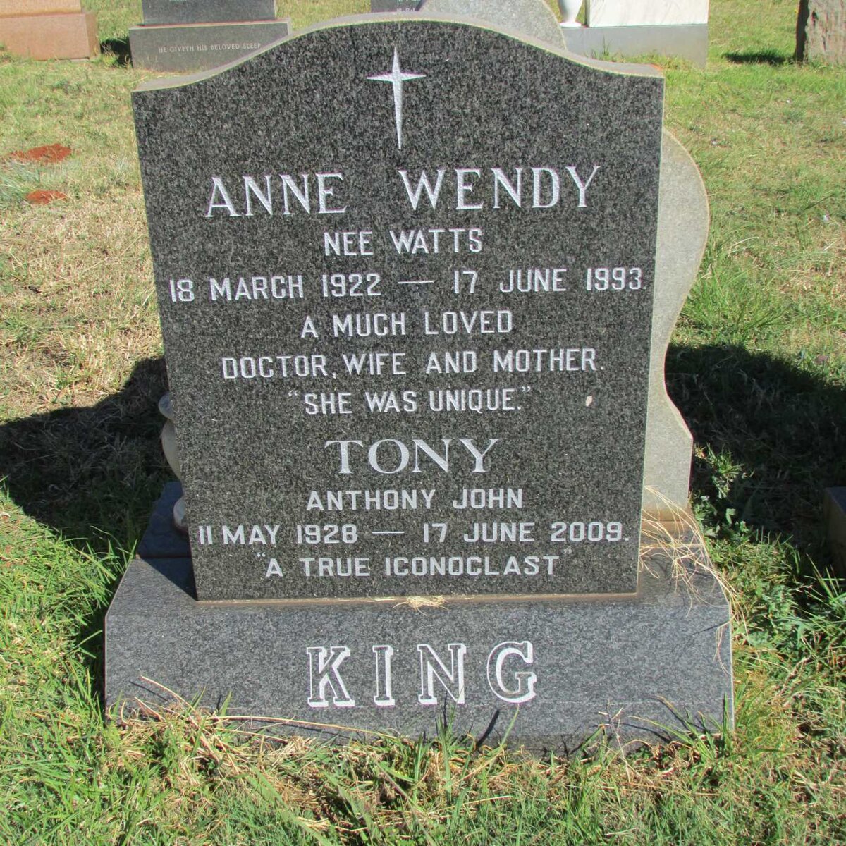 KING Anthony John 1928-2009 &amp; Anne Wendy WATTS 1922-1993