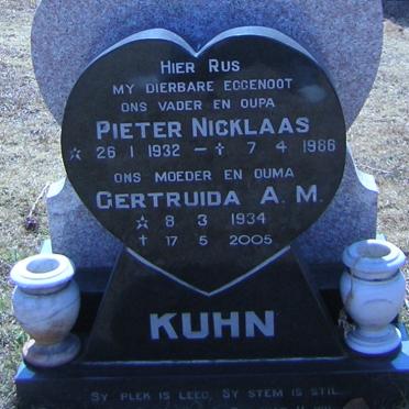 KUHN Pieter Nicklaas 1932-1986 &amp; Gertruida A.M. 1934-2005