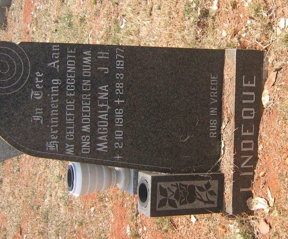 LINDEQUE Magdalena J.H. 1916-1977