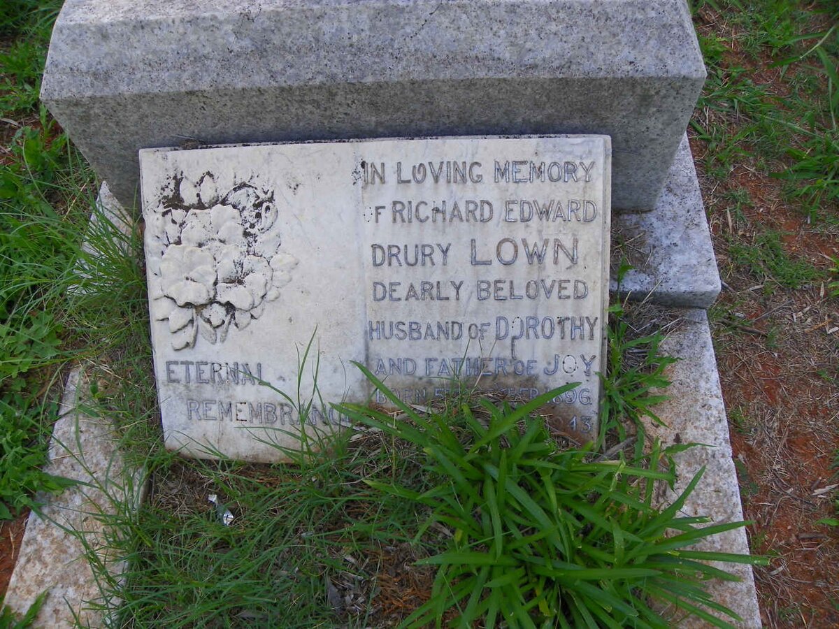 LOWN Richard Edward Dury 1896-1943
