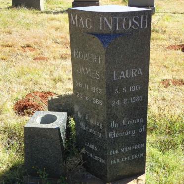 MacINTOSH Robert James 1883-1966 &amp; Laura 1901-1980