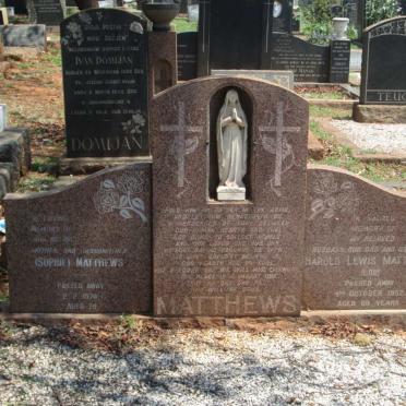 MATTHEWS Harold Lewis -1952 &amp; Sophie -1974