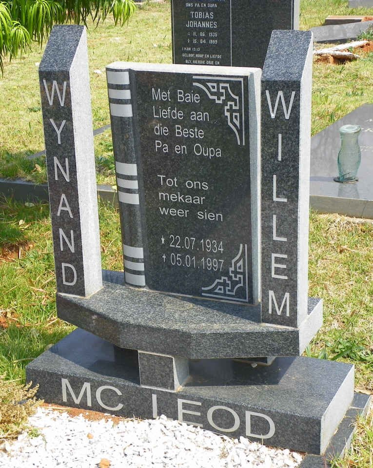 MCLEOD Wynand Willem 1934-1997
