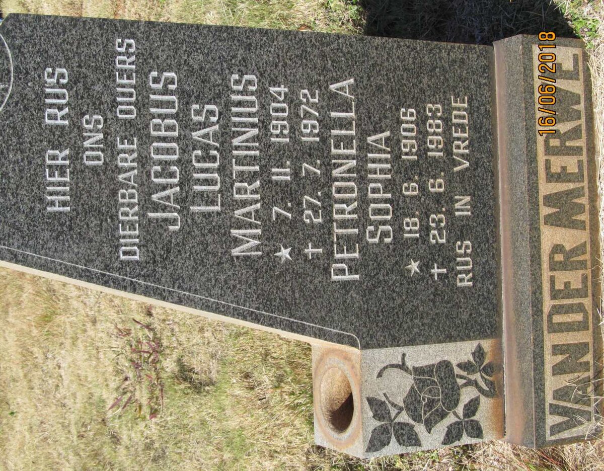 MERWE Jacobus Lucas Martinius, van der 1904-1972 &amp; Petronella Sophia 1906-1983