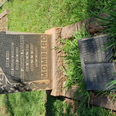 MOMBERG Jacob Johannes Frederick 1894-1959 &amp; Johanna Susanna Dorothea FOORD 1906-1981