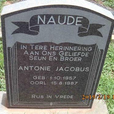 NAUDE Antonie Jacobus 1957-1987