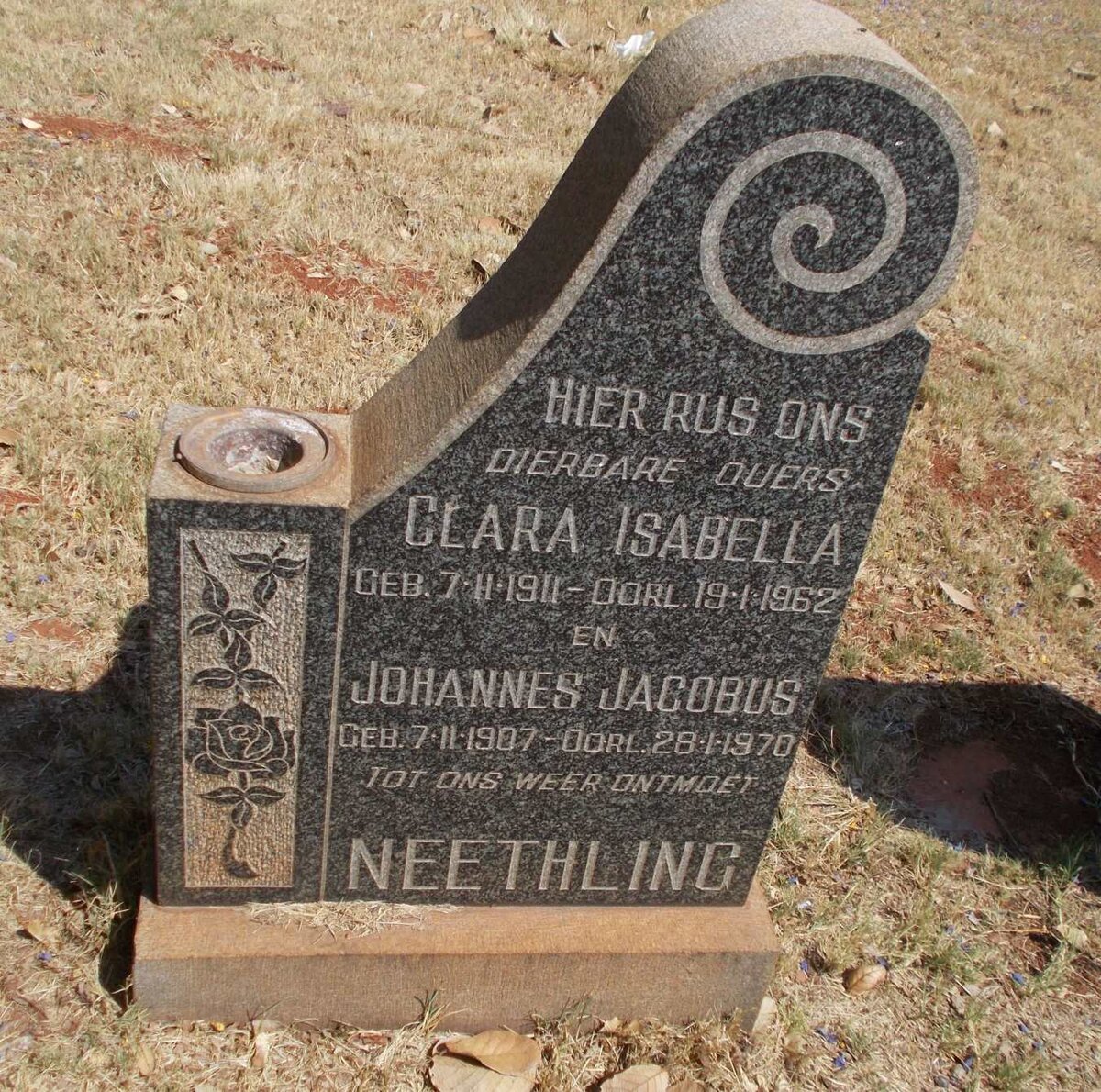 NEETHLING Johannes Jacobus 1907-1970 &amp; Clara Isabella 1911-1962