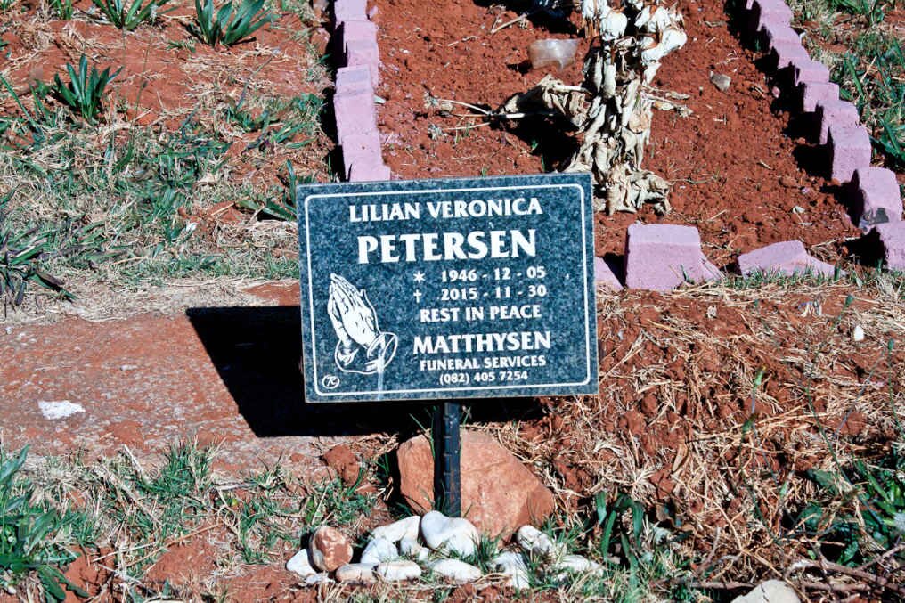 PETERSEN Lilian Veronica 1946-2015