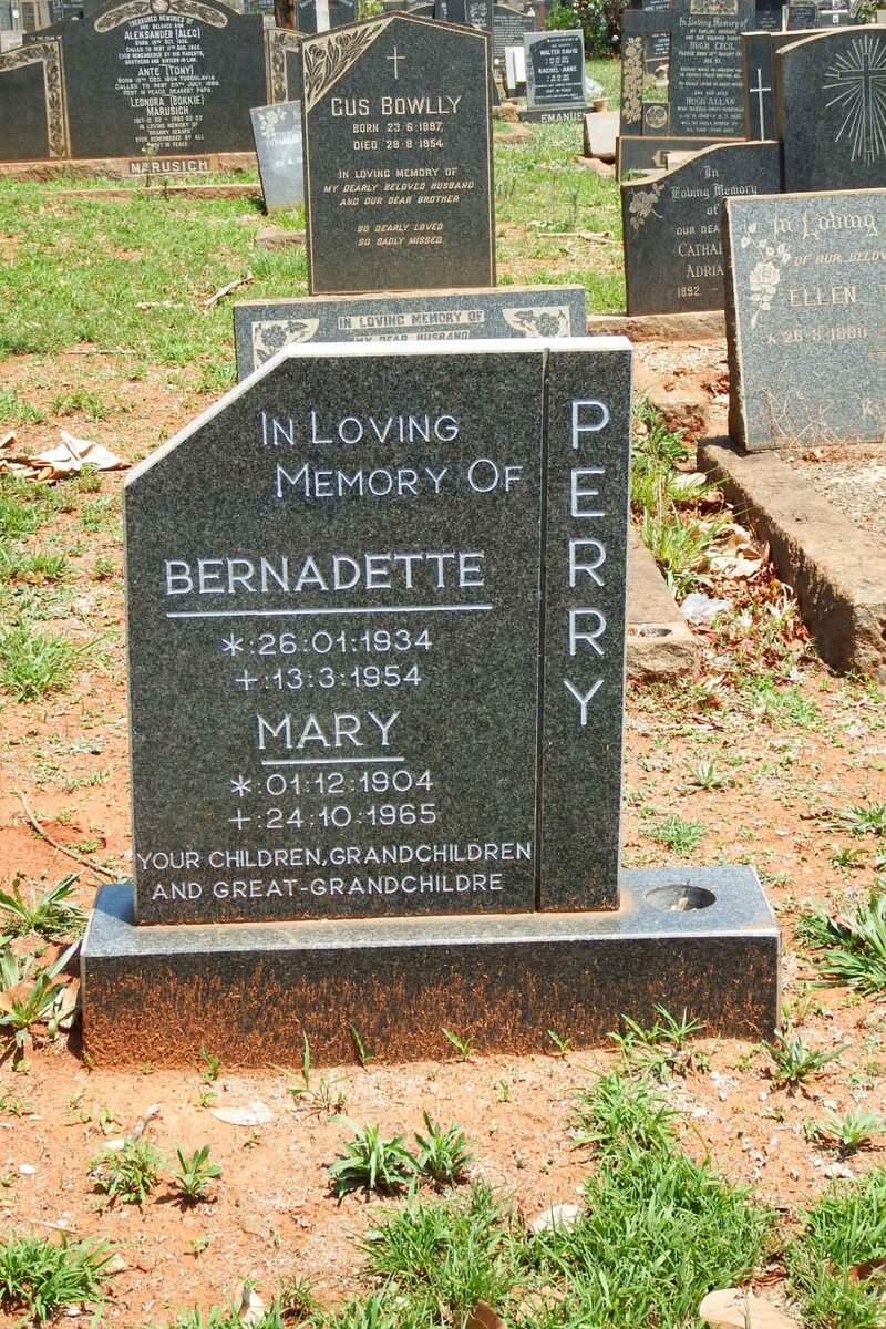 PERRY Mary 1904-1965 :: PERRY Bernadette 1934-1954