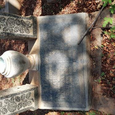 PLESSIS Pieter Jacobus, du 1896-19?6 &amp; Catharina W.L. 1897-1959