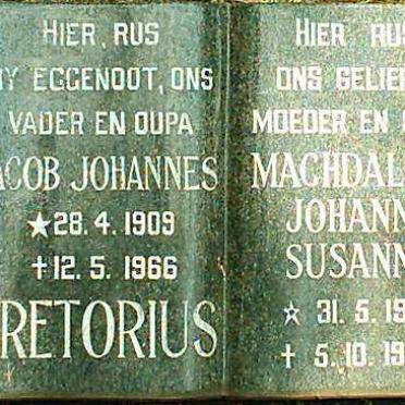 PRETORIUS Jacob Johannes 1909-1966 &amp; Machdalena Johanna Susanna 1911-1988