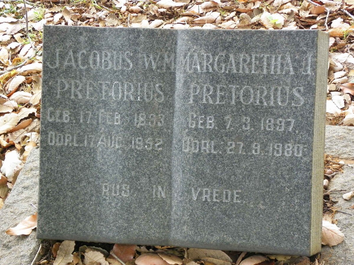 PRETORIUS Jacobus W.M. 1893-1952 &amp; Margaretha J. 1897-1980