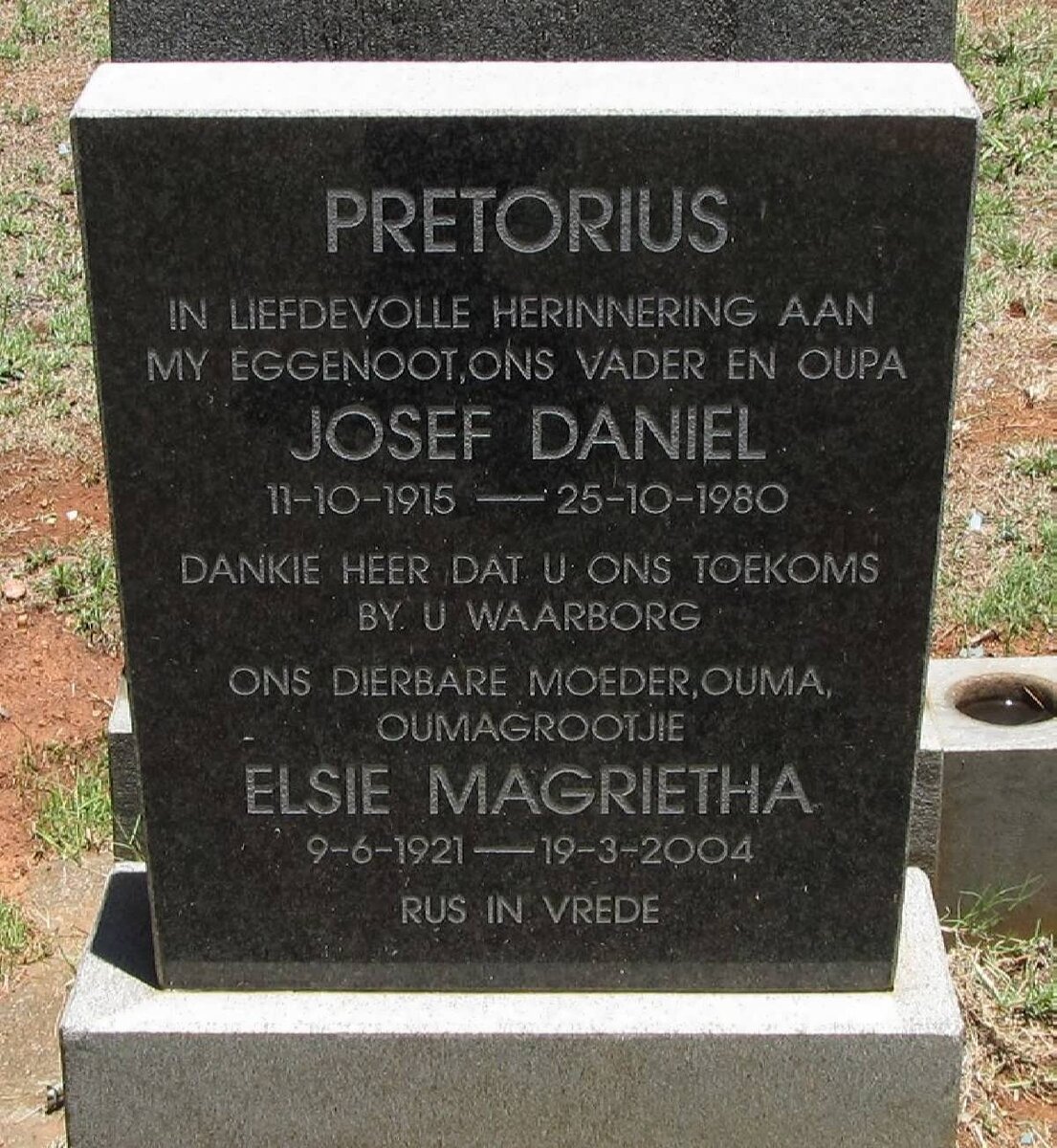 PRETORIUS Josef Daniel 1915-1980 &amp; Elsie Magrietha 1921-2004