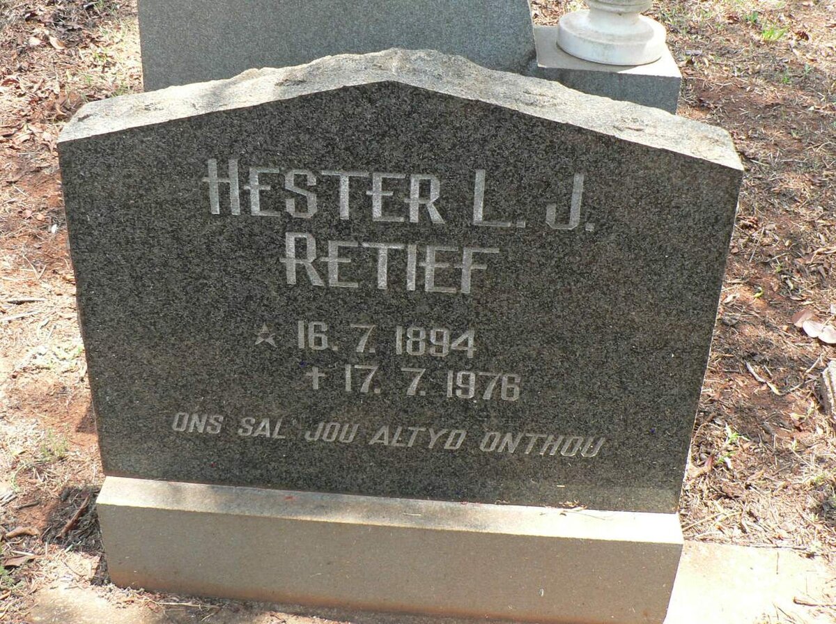 RETIEF Hester L.J. 1894-1976