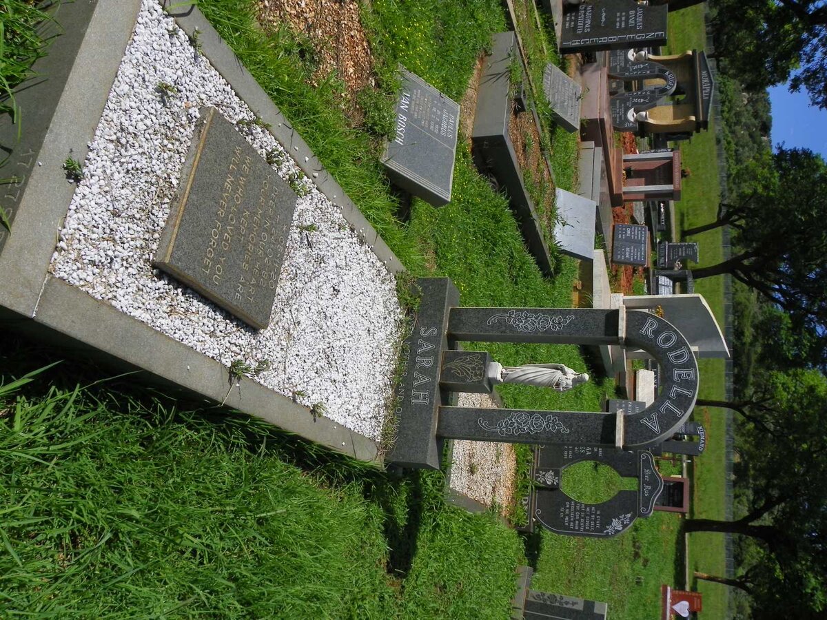 RODELLA Sarah 1920-1992