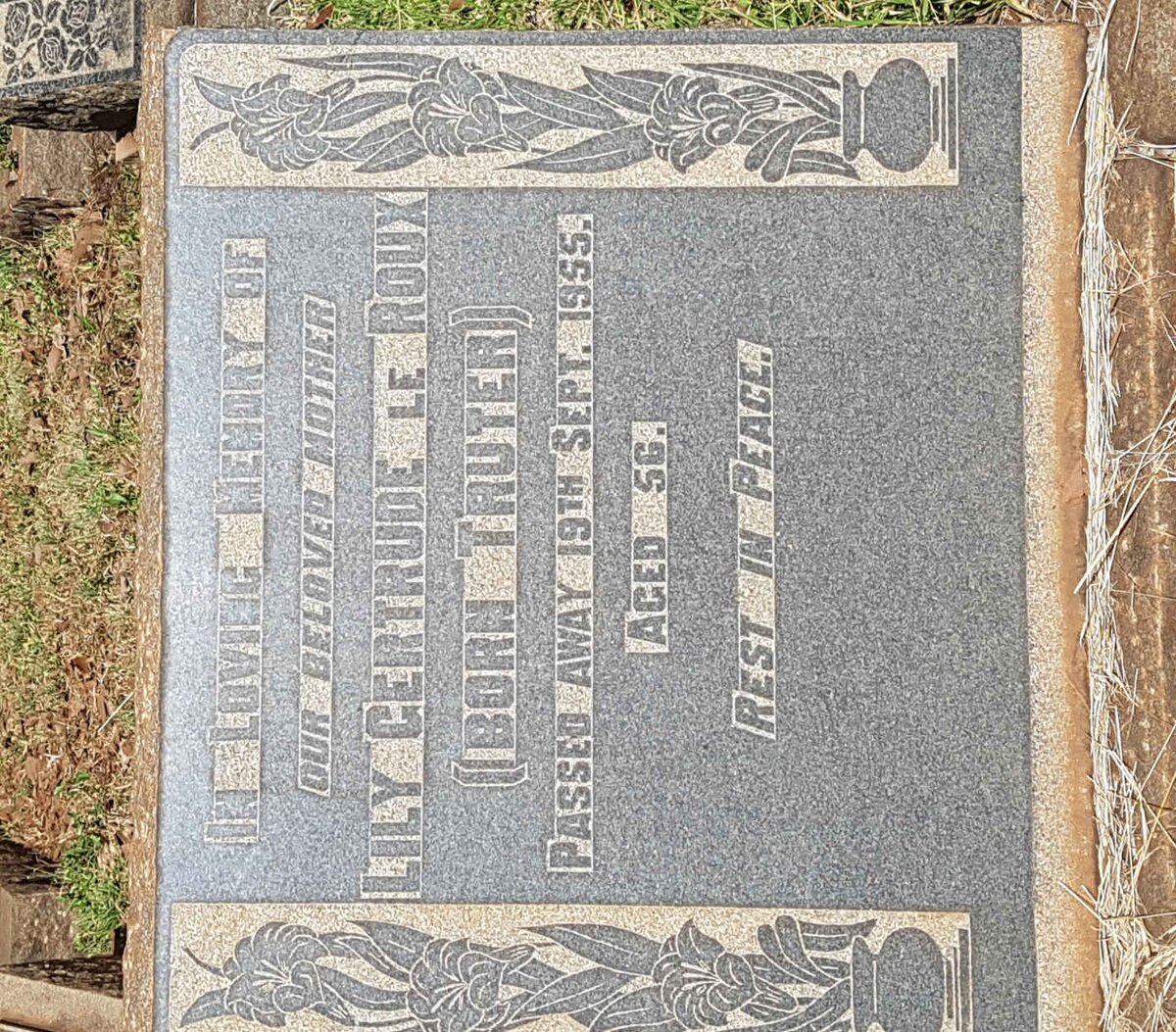 ROUX Lily Gertrude, le nee TRUTER -1955