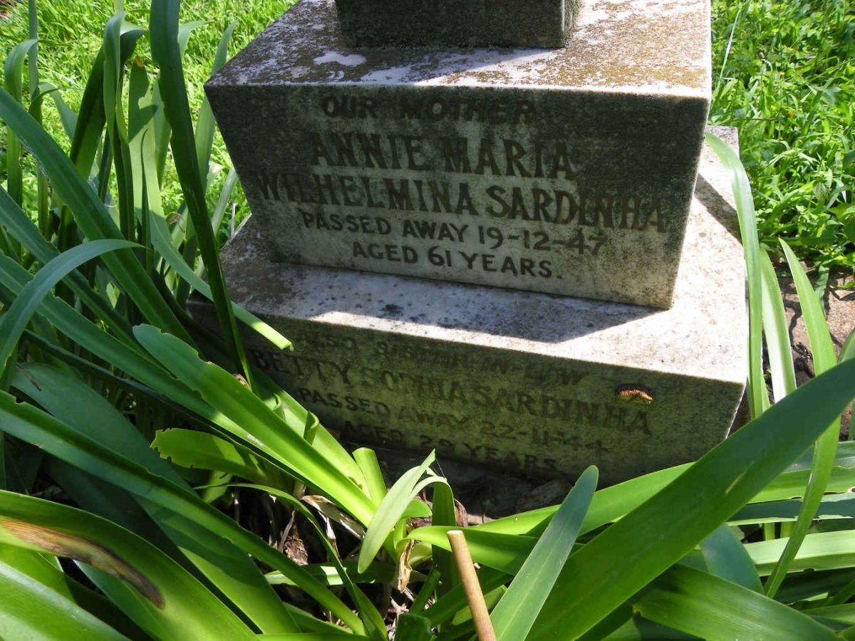 SARDINHA Annie Maria Wilhelmina -1947 :: SARDINHA Betty Sophia -1944