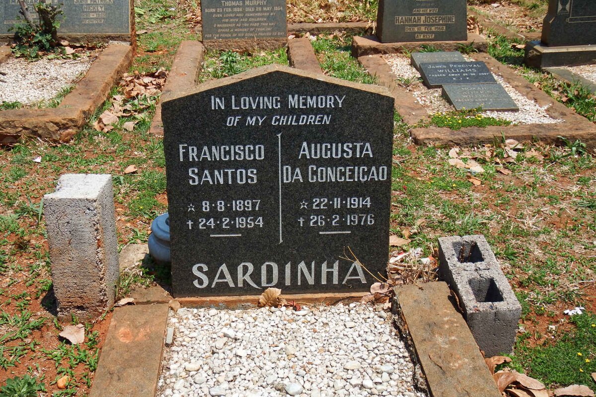 SARDINHA Francisco Santos 1897-1954 :: SARDINHA  Augusta Da Conceicao 1914-1976