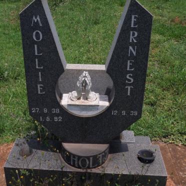 SCHOLTZ Ernest 1939- &amp; Mollie 1938-1992