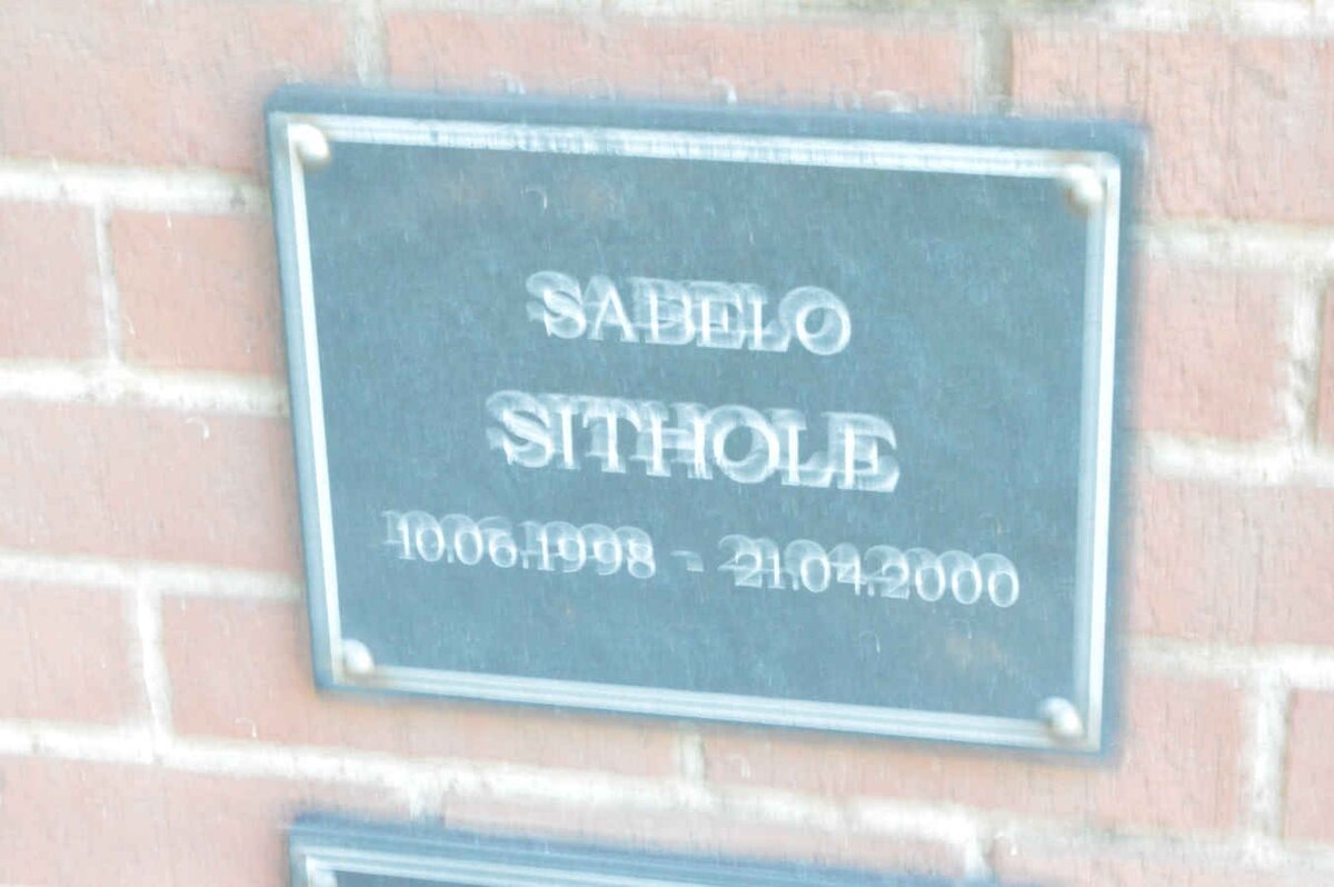 SITHOLE Sabelo 1998-2000