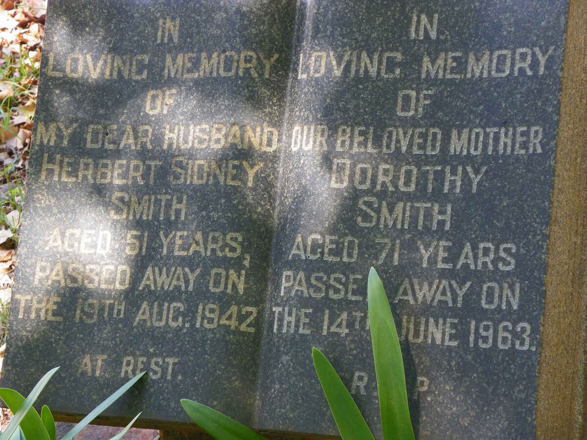 SMITH Herbert Sidney -1942 &amp; Dorothy -1963