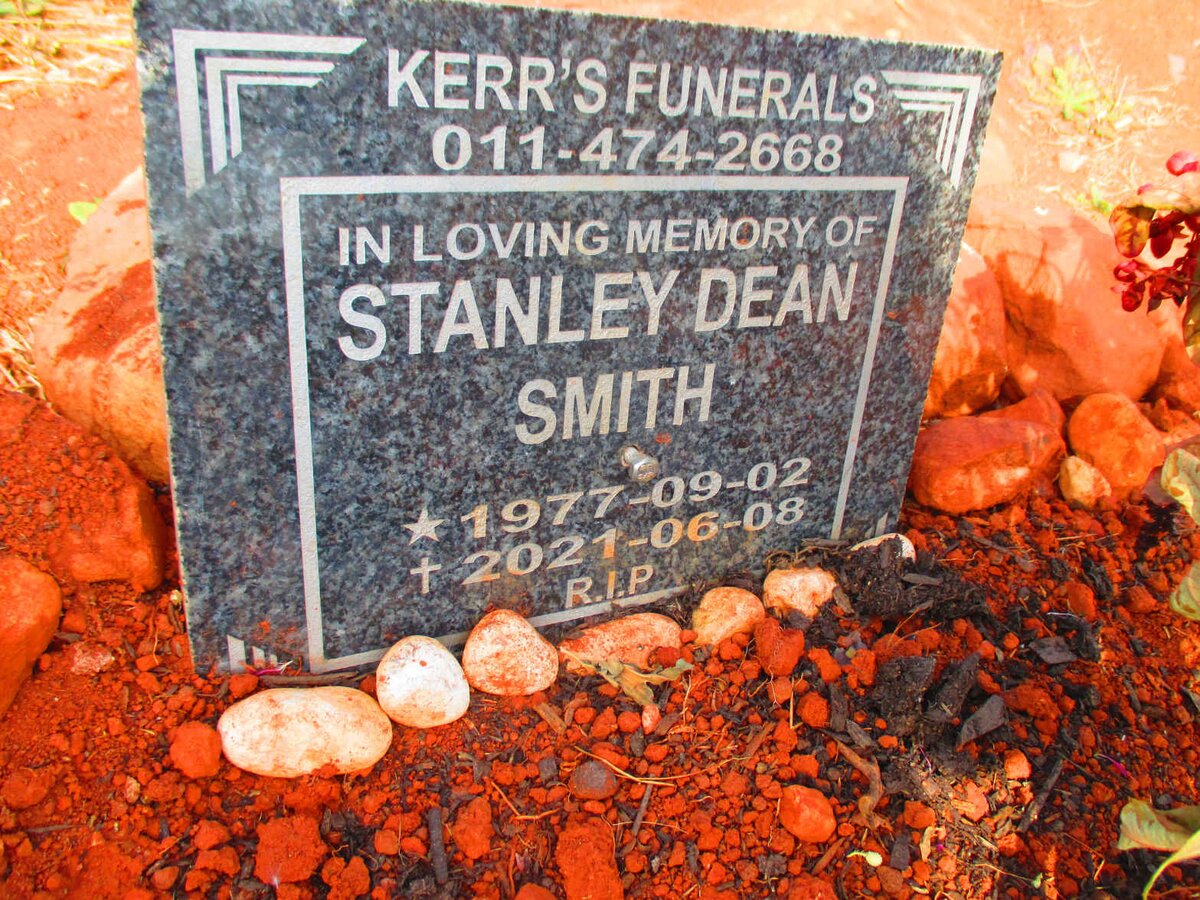 SMITH Stanley Dean 1977-2021