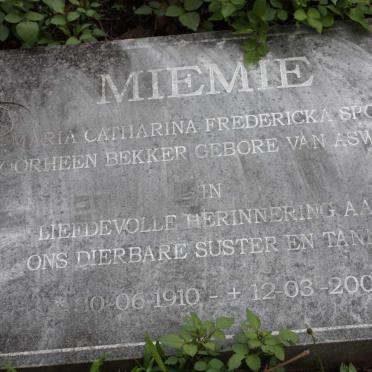 SPOOR Maria Catharina Fredericka voorheen BEKKER nee VAN ASWEGEN 1910-2000