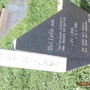 SWANEPOEL Mathilda 1945-1985