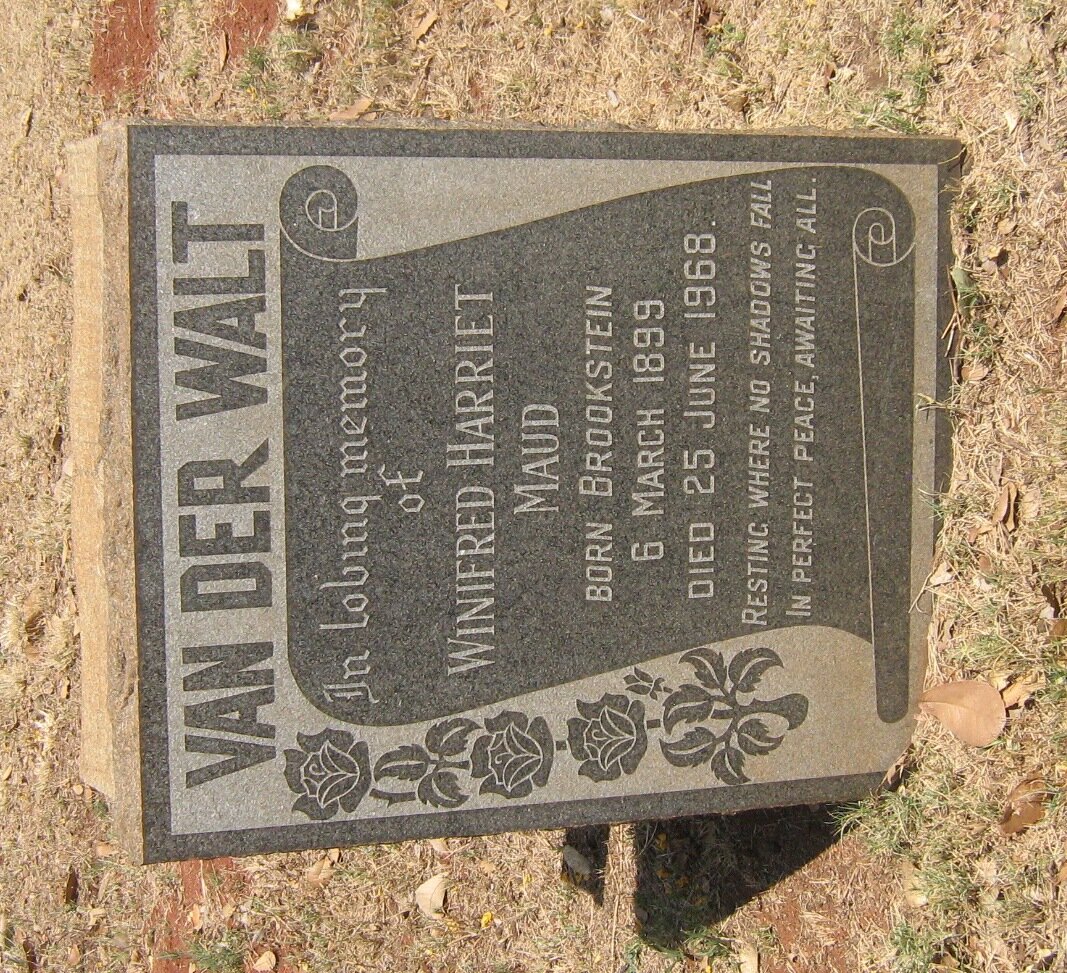 WALT Winifred Harriet Maud, van der nee BROOKSTEIN 1899-1968